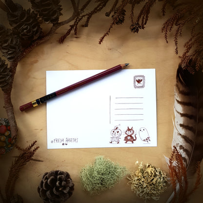 Pack of 6 spooky postcards